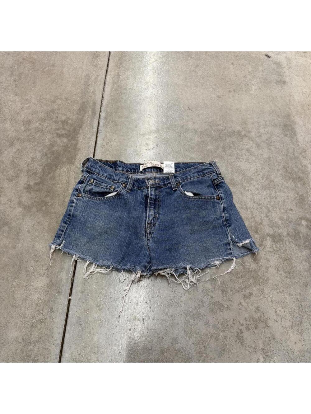 vintage levis 515 faded blue cut off denim jean shorts jorts size 10 WOMENS - Picture 3 of 4